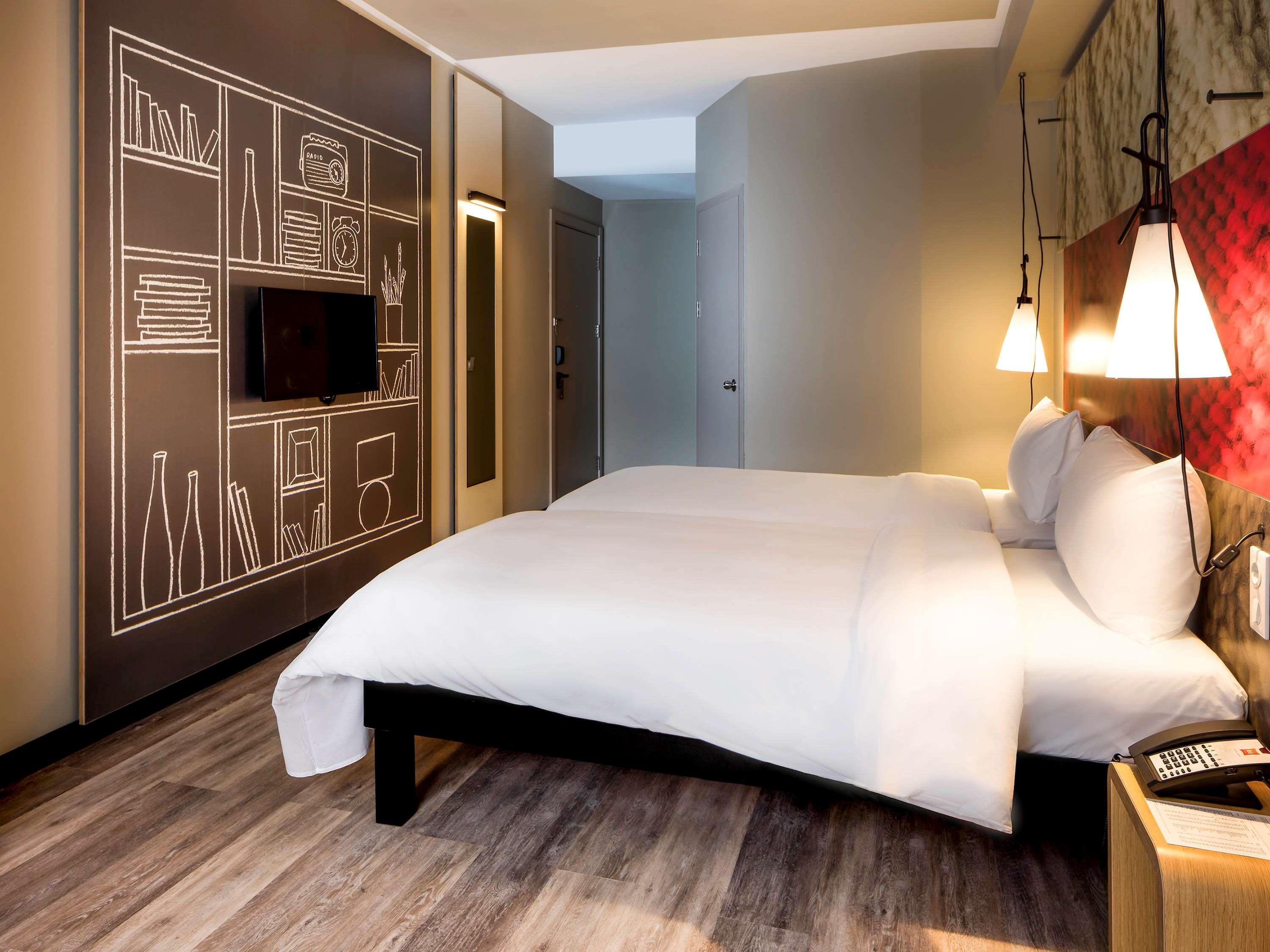 Отель Ibis Istanbul West Экстерьер фото