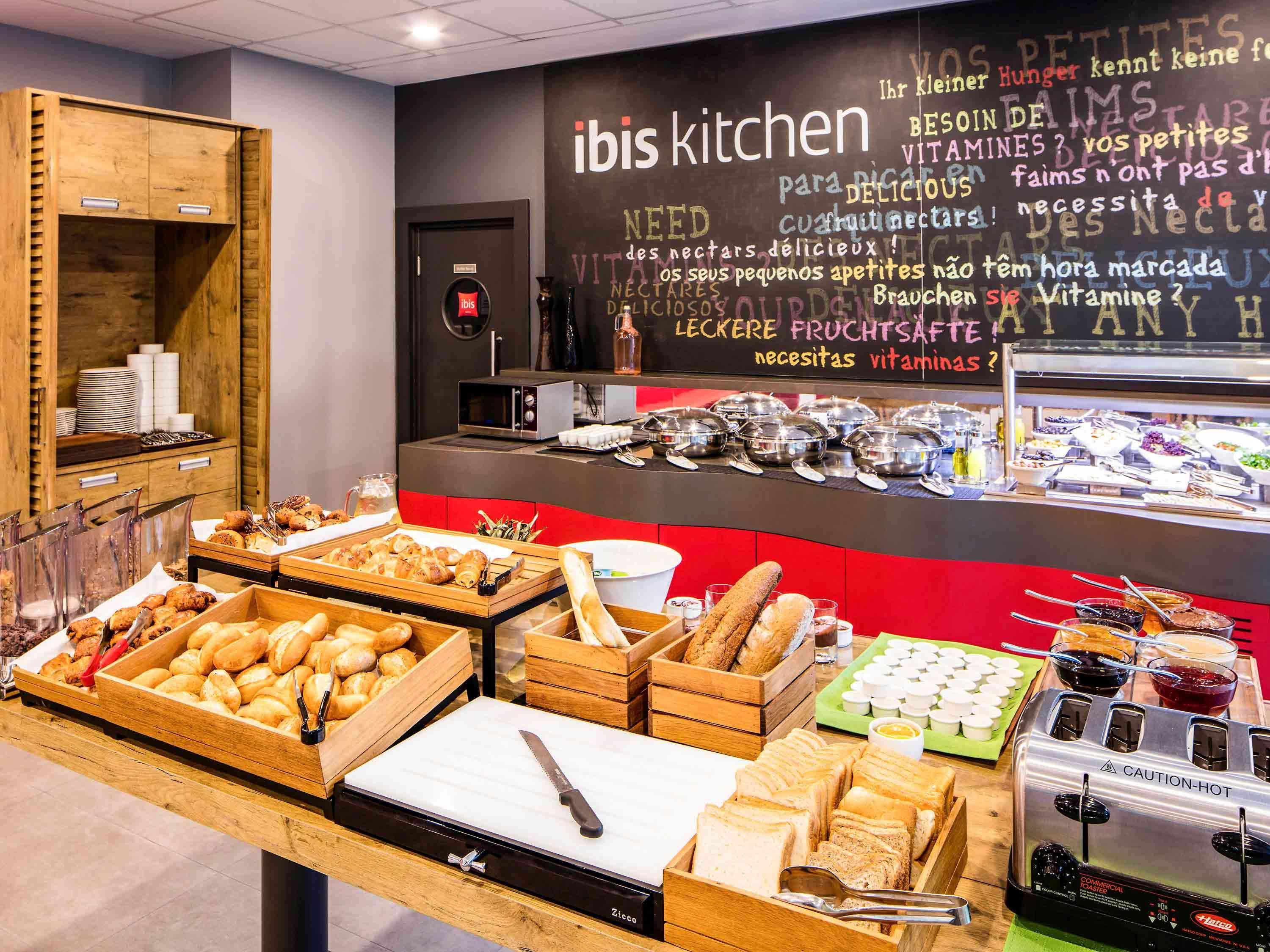Отель Ibis Istanbul West Экстерьер фото