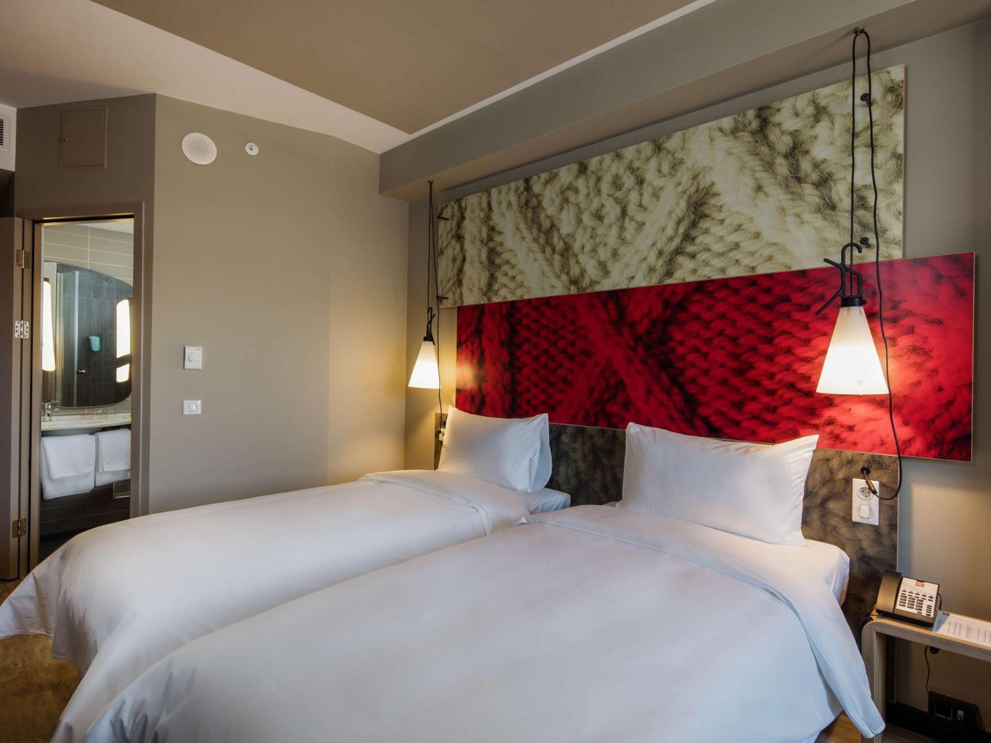 Отель Ibis Istanbul West Экстерьер фото