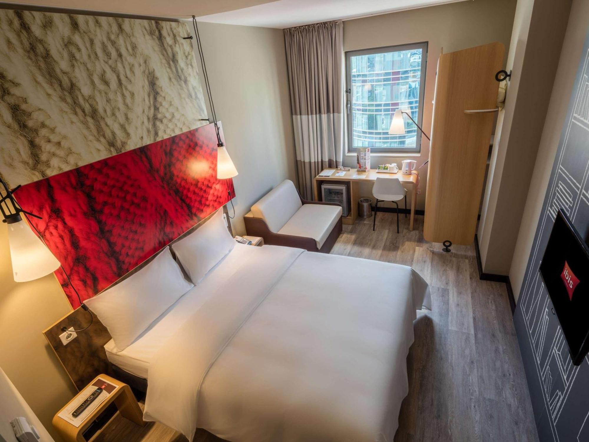 Отель Ibis Istanbul West Экстерьер фото